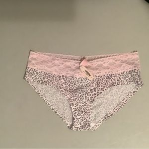 NWT Victoria secret panties size Large